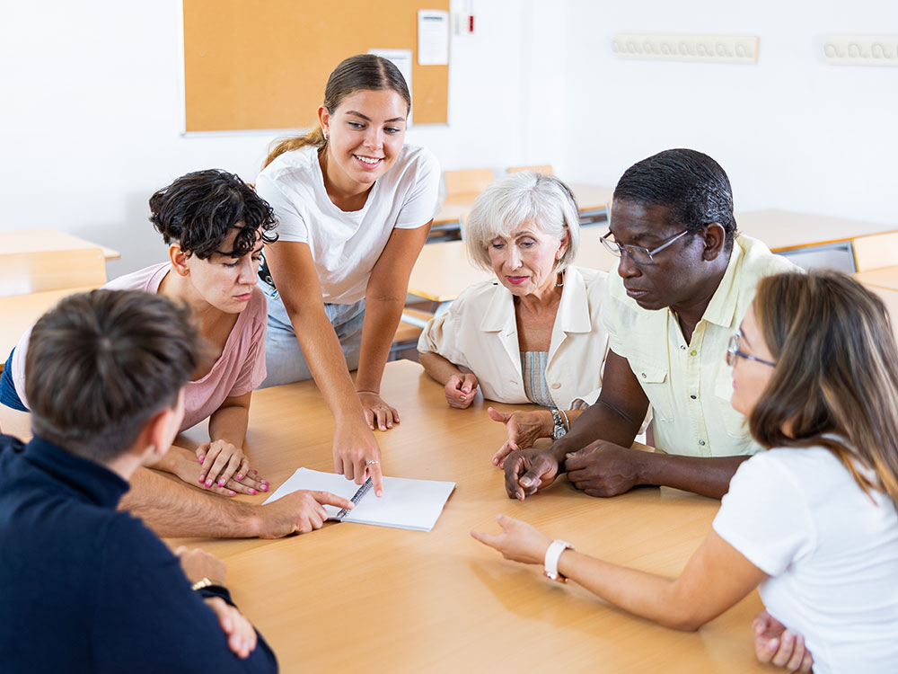 Student teaching in a community setting