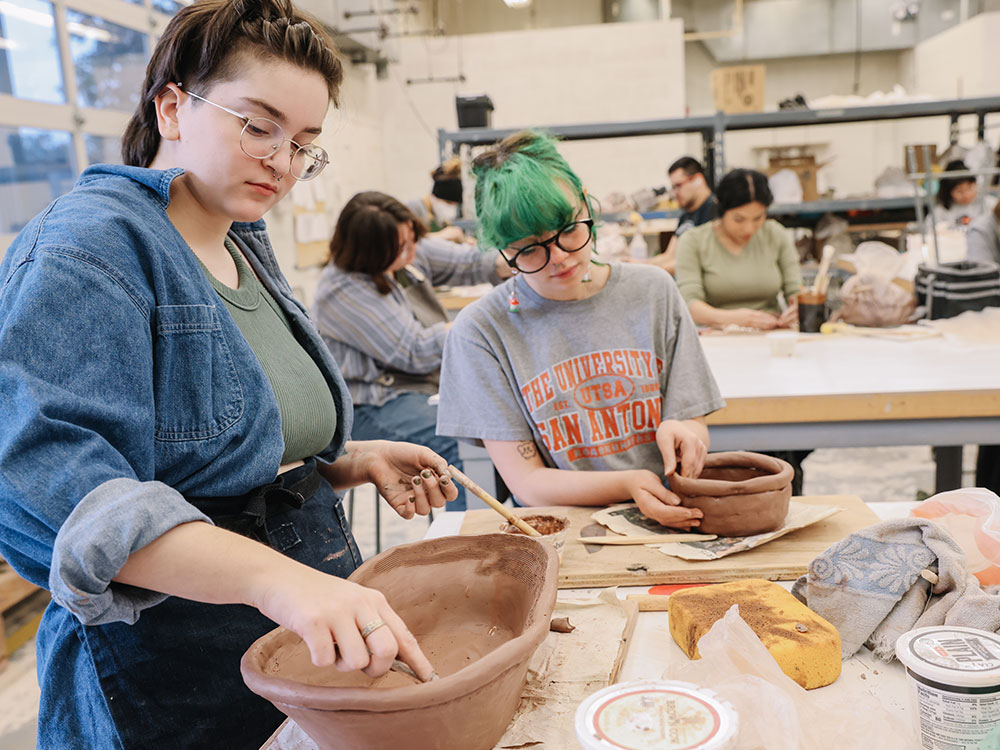 UTSA ceramics students