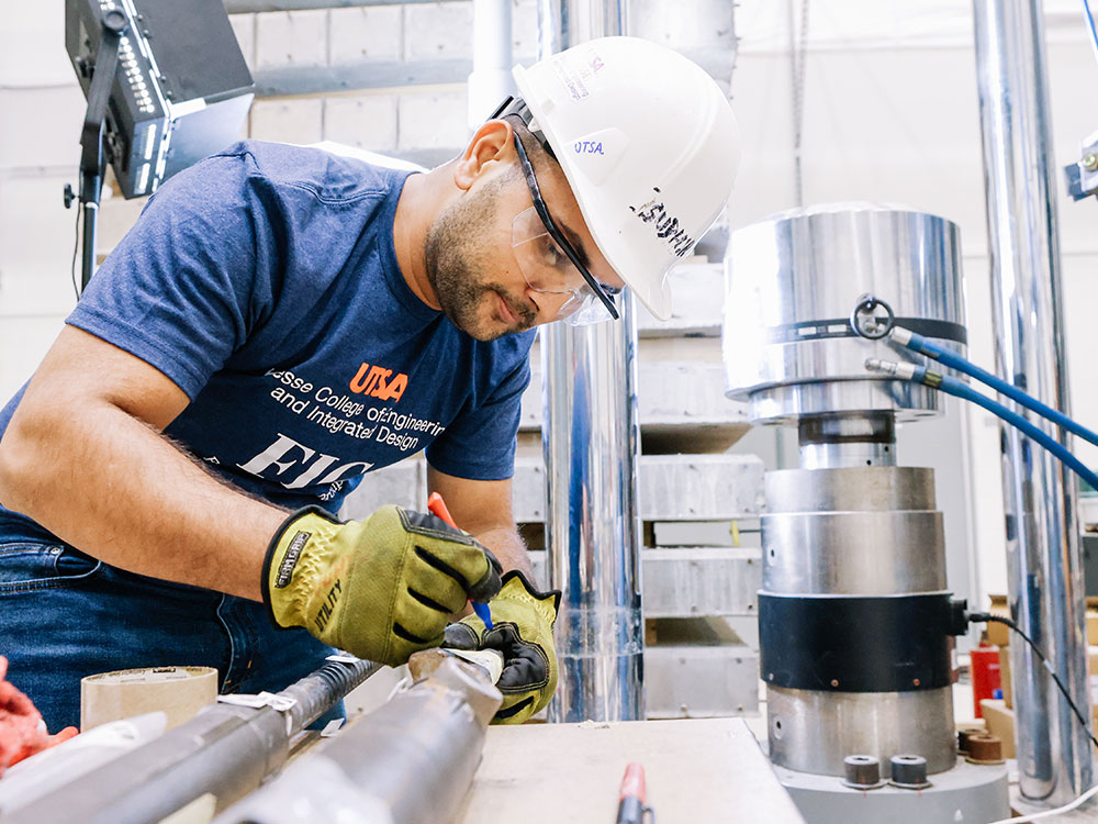 Student working in UTSA's Large Scale Testing Lab.