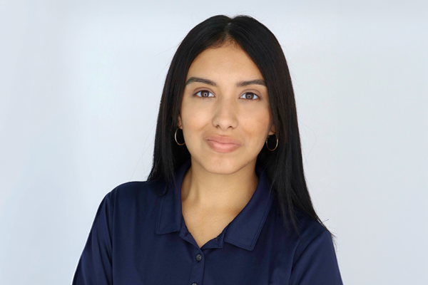 Vonshay Burciaga Headshot