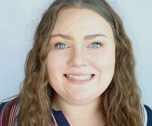 Debbi Furr headshot