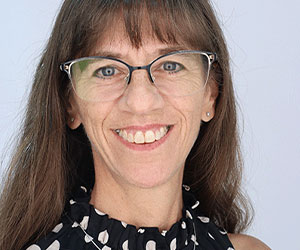 Kathy Ewoldt Headshot.